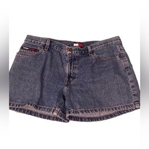 Super cute only worn a few times Tommy Hill figure shorts size 13